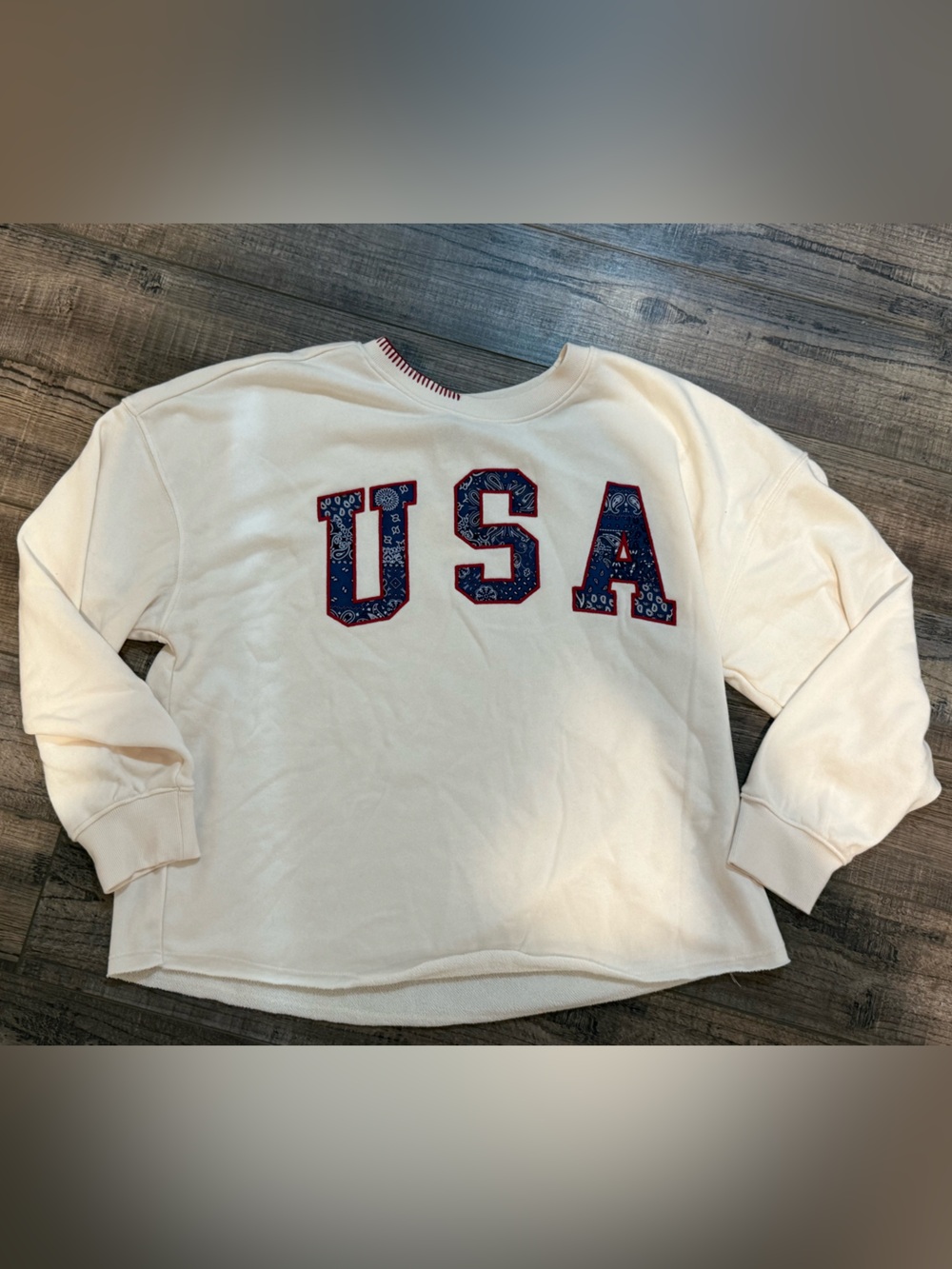 Universal thread Cream Sweatshirt with Navy and Red 'USA' size small